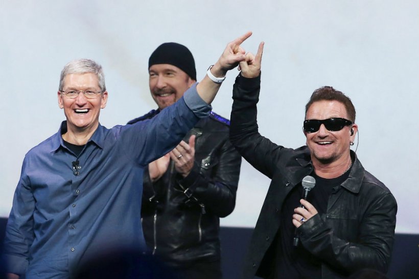 140912-u2-100-million-apple-deal.jpg