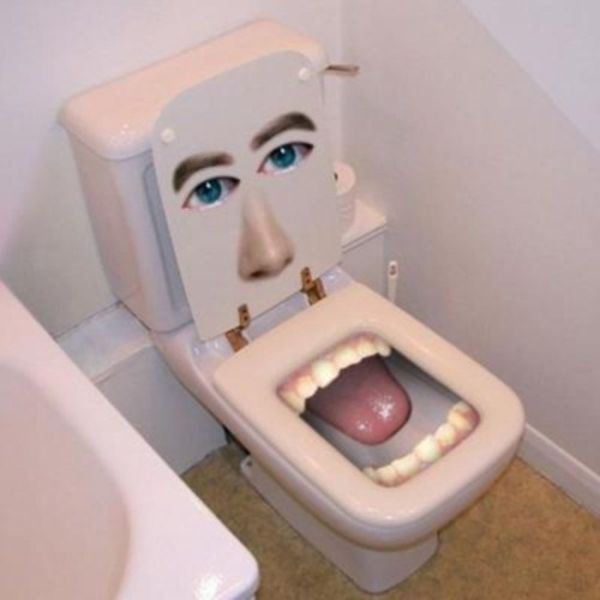 Happy-toilet-seat.jpg