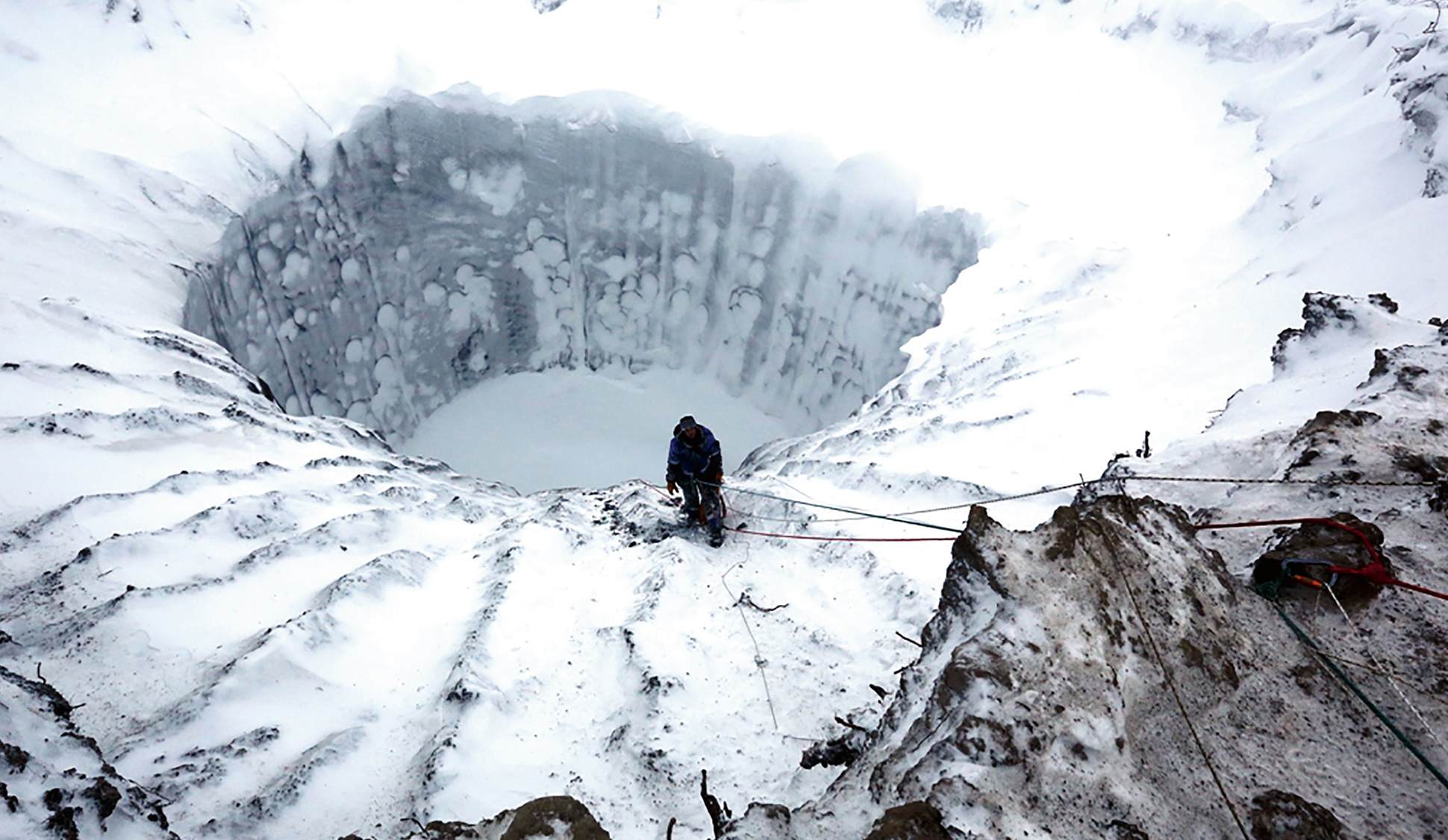 yamal_crater_-2.jpg