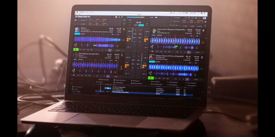 Mer information om "Native Instruments announces TRAKTOR PRO 3.5"